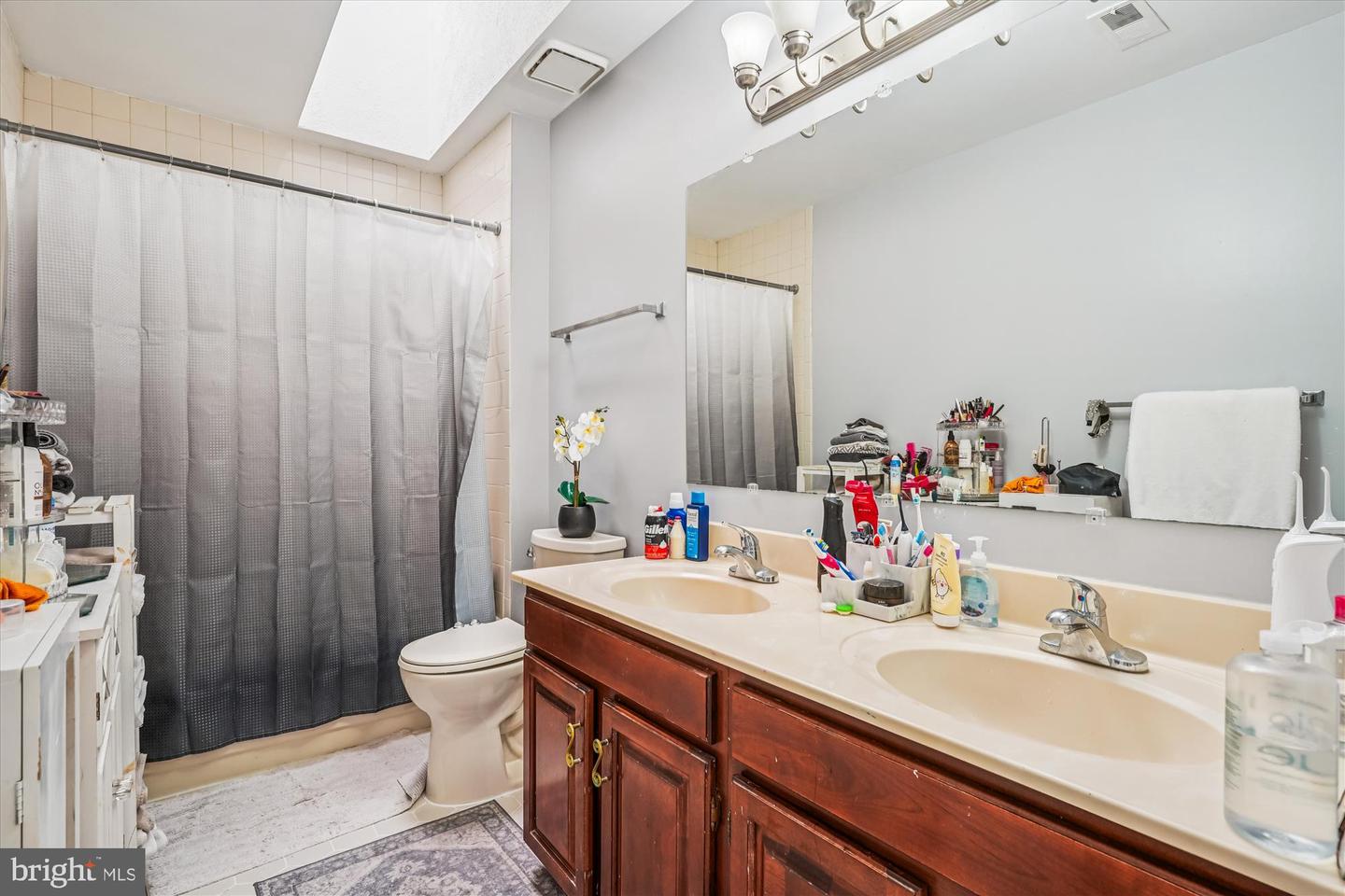 8622 CROSS CHASE CT, FAIRFAX STATION, Virginia 22039, 5 Bedrooms Bedrooms, ,3 BathroomsBathrooms,Residential,For sale,8622 CROSS CHASE CT,VAFX2276150 MLS # VAFX2276150 8622 CROSS CHASE CT, FAIRFAX STATION, Virginia 22039, 5 Bedrooms Bedrooms, ,3 BathroomsBathrooms,Residential,For sale,8622 CROSS CHASE CT,VAFX2276150 MLS # VAFX2276150