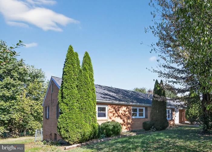 206 CLICKS LN, NEW MARKET, Virginia 22844, 3 Bedrooms Bedrooms, ,2 BathroomsBathrooms,Residential,For sale,206 CLICKS LN,VASH2012854 MLS # VASH2012854 206 CLICKS LN, NEW MARKET, Virginia 22844, 3 Bedrooms Bedrooms, ,2 BathroomsBathrooms,Residential,For sale,206 CLICKS LN,VASH2012854 MLS # VASH2012854