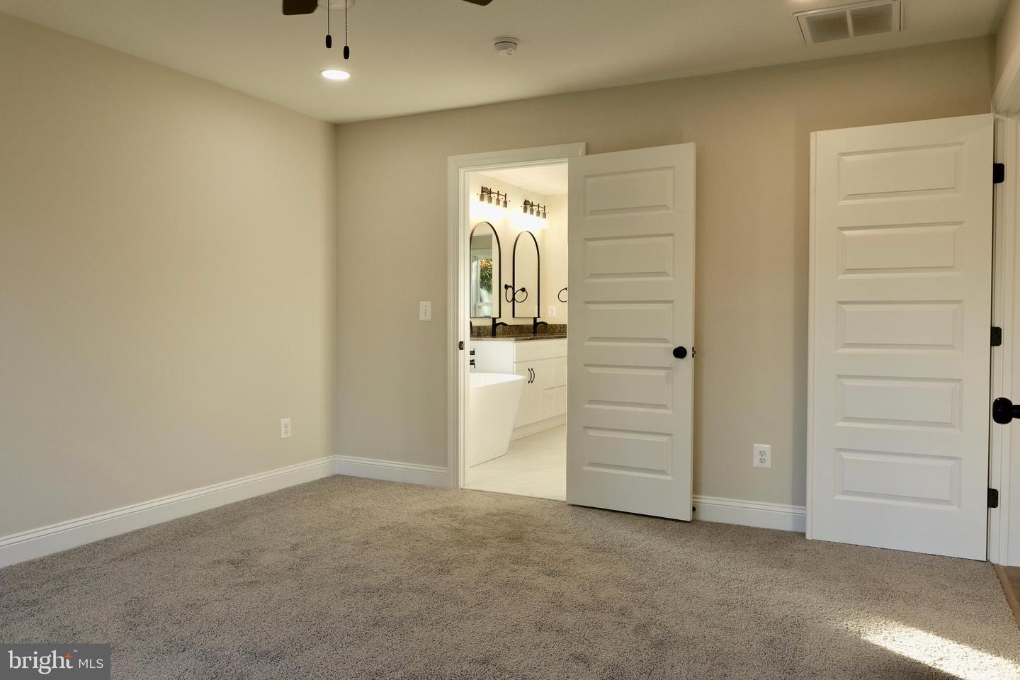 8028 PINNACLE RIDGE DR, MANASSAS, Virginia 20112, 5 Bedrooms Bedrooms, ,4 BathroomsBathrooms,Residential,For sale,8028 PINNACLE RIDGE DR,VAPW2106704 MLS # VAPW2106704 8028 PINNACLE RIDGE DR, MANASSAS, Virginia 20112, 5 Bedrooms Bedrooms, ,4 BathroomsBathrooms,Residential,For sale,8028 PINNACLE RIDGE DR,VAPW2106704 MLS # VAPW2106704