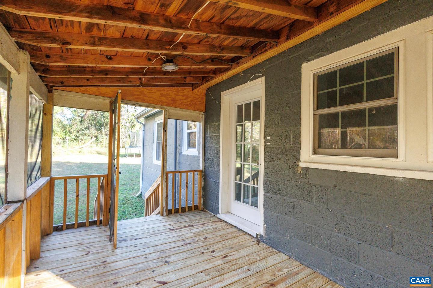 2860 KING SOLOMONS LN, ESMONT, Virginia 22937, 3 Bedrooms Bedrooms, ,2 BathroomsBathrooms,Residential,For sale,2860 KING SOLOMONS LN,670395 MLS # 670395 2860 KING SOLOMONS LN, ESMONT, Virginia 22937, 3 Bedrooms Bedrooms, ,2 BathroomsBathrooms,Residential,For sale,2860 KING SOLOMONS LN,670395 MLS # 670395