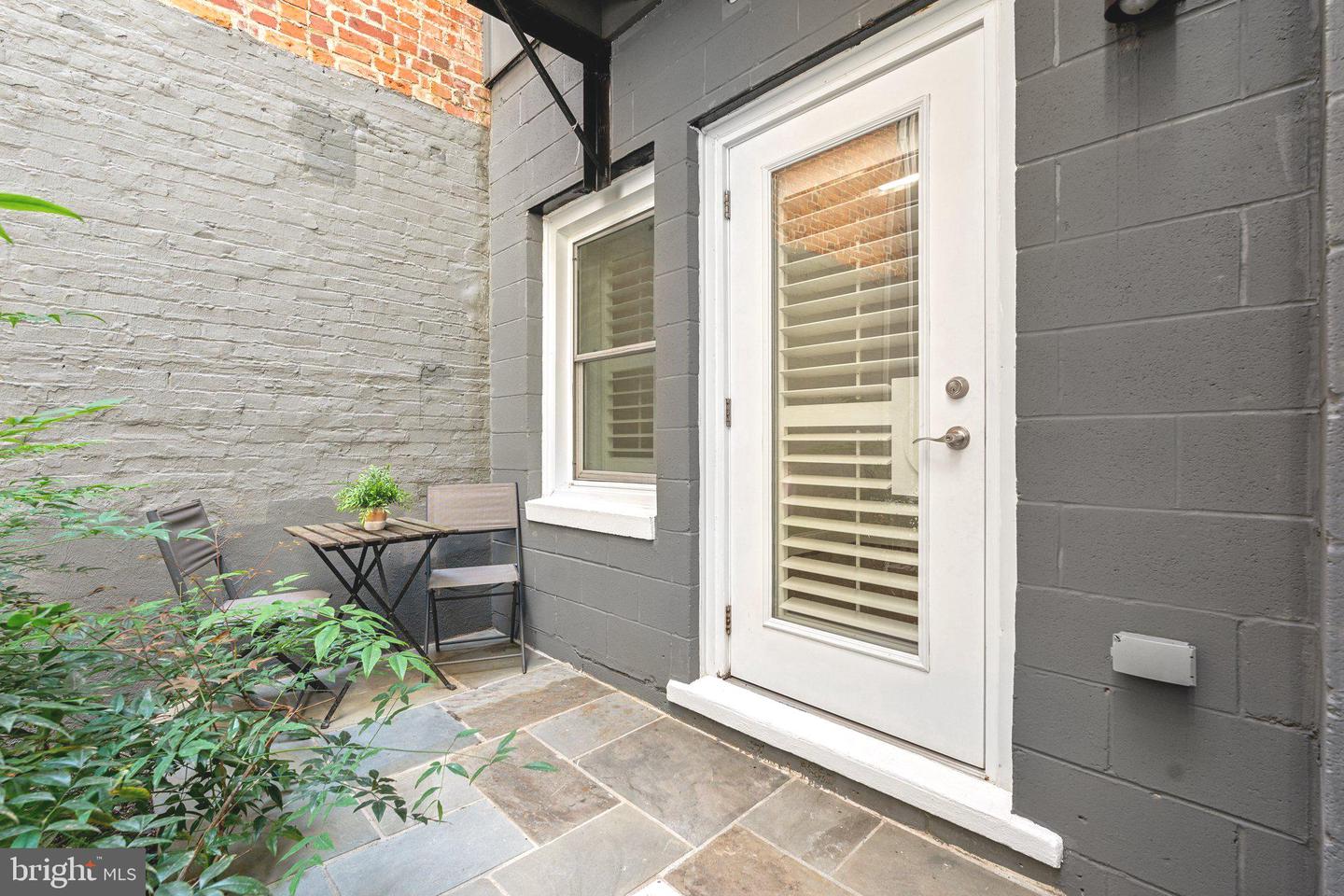 1448 HARVARD ST NW #3, WASHINGTON, District Of Columbia 20009, 2 Bedrooms Bedrooms, ,1 BathroomBathrooms,Residential,For sale,1448 HARVARD ST NW #3,DCDC2228986 MLS # DCDC2228986