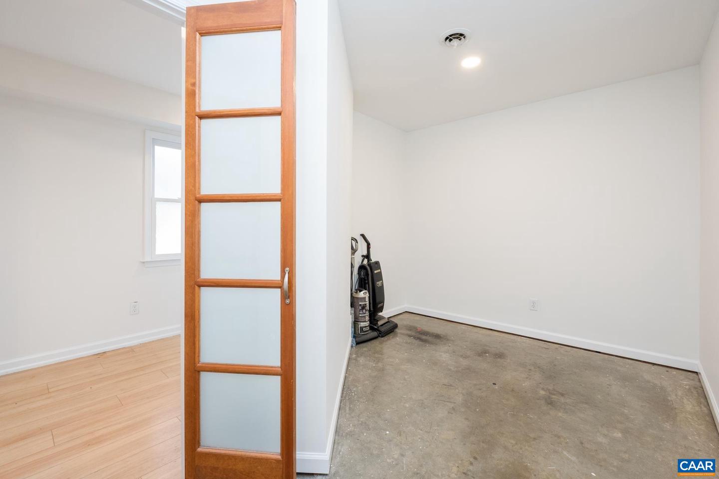 1115 COTTONWOOD RD, CHARLOTTESVILLE, Virginia 22901, 3 Bedrooms Bedrooms, ,2 BathroomsBathrooms,Residential,For sale,1115 COTTONWOOD RD,670396 MLS # 670396 1115 COTTONWOOD RD, CHARLOTTESVILLE, Virginia 22901, 3 Bedrooms Bedrooms, ,2 BathroomsBathrooms,Residential,For sale,1115 COTTONWOOD RD,670396 MLS # 670396