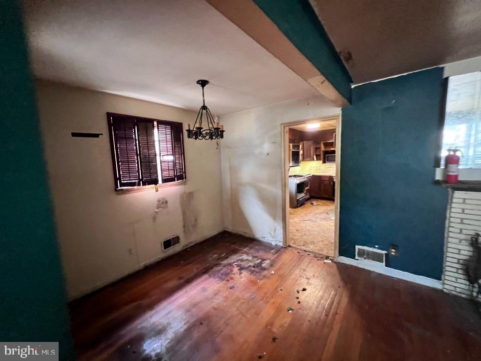 205 S PERSHING DR, ARLINGTON, Virginia 22204, 3 Bedrooms Bedrooms, ,1 BathroomBathrooms,Residential,For sale,205 S PERSHING DR,VAAR2065364 MLS # VAAR2065364 205 S PERSHING DR, ARLINGTON, Virginia 22204, 3 Bedrooms Bedrooms, ,1 BathroomBathrooms,Residential,For sale,205 S PERSHING DR,VAAR2065364 MLS # VAAR2065364