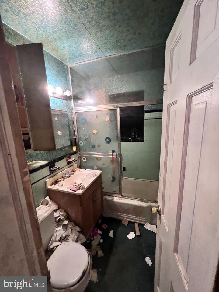 205 S PERSHING DR, ARLINGTON, Virginia 22204, 3 Bedrooms Bedrooms, ,1 BathroomBathrooms,Residential,For sale,205 S PERSHING DR,VAAR2065364 MLS # VAAR2065364 205 S PERSHING DR, ARLINGTON, Virginia 22204, 3 Bedrooms Bedrooms, ,1 BathroomBathrooms,Residential,For sale,205 S PERSHING DR,VAAR2065364 MLS # VAAR2065364