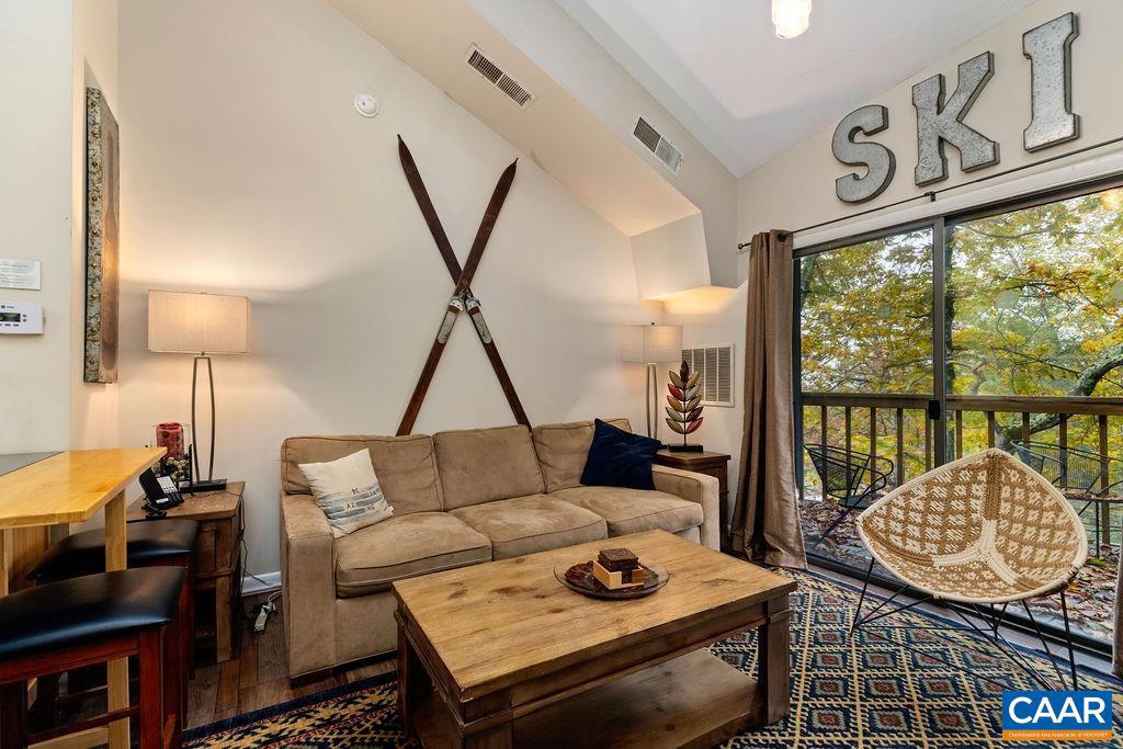 226 TIMBERS CONDOS, WINTERGREEN RESORT, Virginia 22967, 1 Bedroom Bedrooms, ,1 BathroomBathrooms,Residential,For sale,226 TIMBERS CONDOS,670421 MLS # 670421 226 TIMBERS CONDOS, WINTERGREEN RESORT, Virginia 22967, 1 Bedroom Bedrooms, ,1 BathroomBathrooms,Residential,For sale,226 TIMBERS CONDOS,670421 MLS # 670421