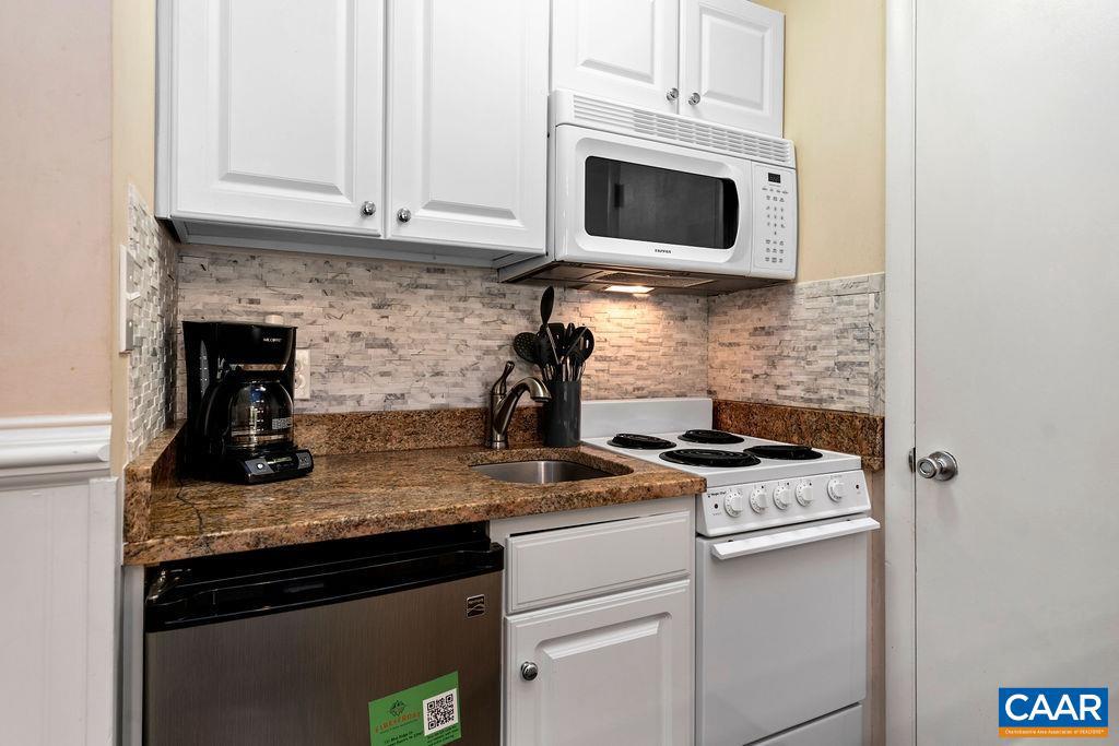 226 TIMBERS CONDOS, WINTERGREEN RESORT, Virginia 22967, 1 Bedroom Bedrooms, ,1 BathroomBathrooms,Residential,For sale,226 TIMBERS CONDOS,670421 MLS # 670421 226 TIMBERS CONDOS, WINTERGREEN RESORT, Virginia 22967, 1 Bedroom Bedrooms, ,1 BathroomBathrooms,Residential,For sale,226 TIMBERS CONDOS,670421 MLS # 670421