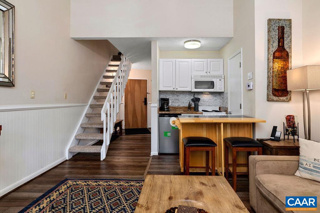 226 TIMBERS CONDOS, WINTERGREEN RESORT, Virginia 22967, 1 Bedroom Bedrooms, ,1 BathroomBathrooms,Residential,For sale,226 TIMBERS CONDOS,670421 MLS # 670421 226 TIMBERS CONDOS, WINTERGREEN RESORT, Virginia 22967, 1 Bedroom Bedrooms, ,1 BathroomBathrooms,Residential,For sale,226 TIMBERS CONDOS,670421 MLS # 670421