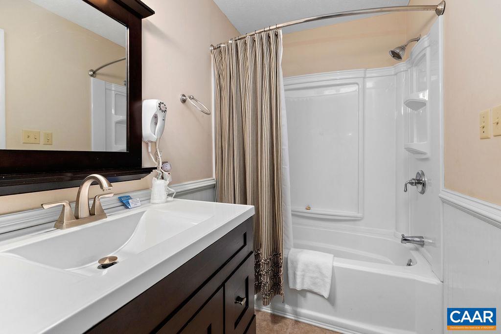 226 TIMBERS CONDOS, WINTERGREEN RESORT, Virginia 22967, 1 Bedroom Bedrooms, ,1 BathroomBathrooms,Residential,For sale,226 TIMBERS CONDOS,670421 MLS # 670421 226 TIMBERS CONDOS, WINTERGREEN RESORT, Virginia 22967, 1 Bedroom Bedrooms, ,1 BathroomBathrooms,Residential,For sale,226 TIMBERS CONDOS,670421 MLS # 670421
