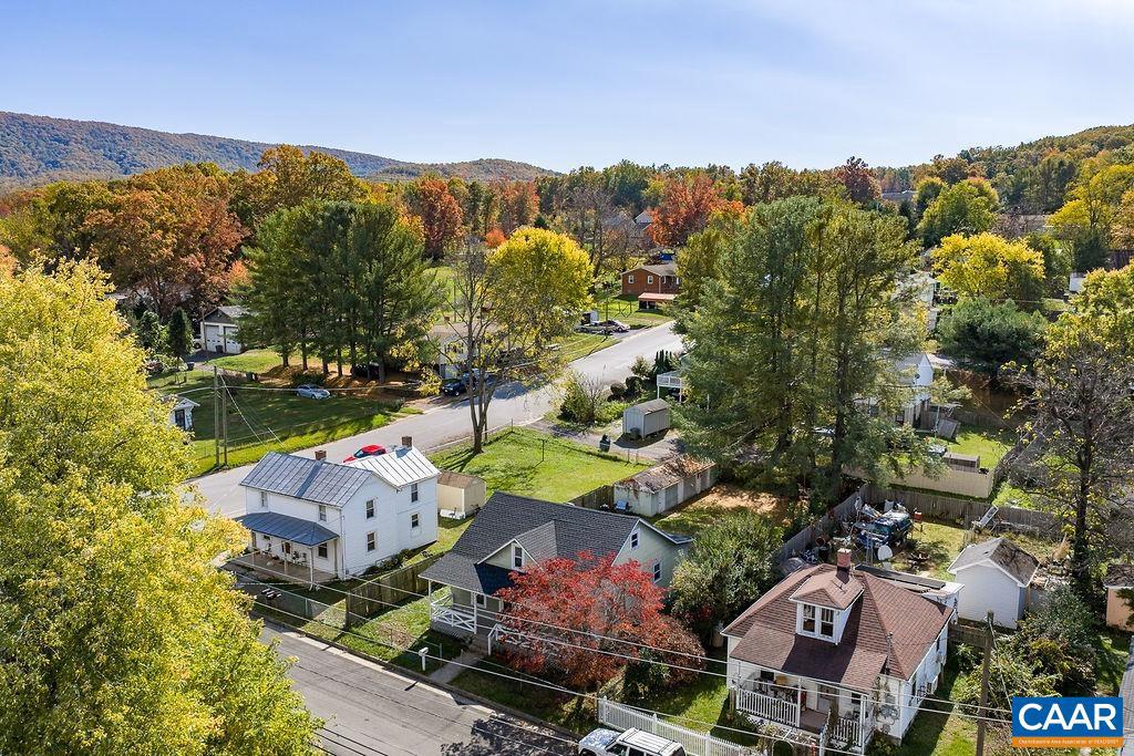 1428 2ND ST, WAYNESBORO, Virginia 22980, 2 Bedrooms Bedrooms, ,1 BathroomBathrooms,Residential,For sale,1428 2ND ST,670423 MLS # 670423 1428 2ND ST, WAYNESBORO, Virginia 22980, 2 Bedrooms Bedrooms, ,1 BathroomBathrooms,Residential,For sale,1428 2ND ST,670423 MLS # 670423