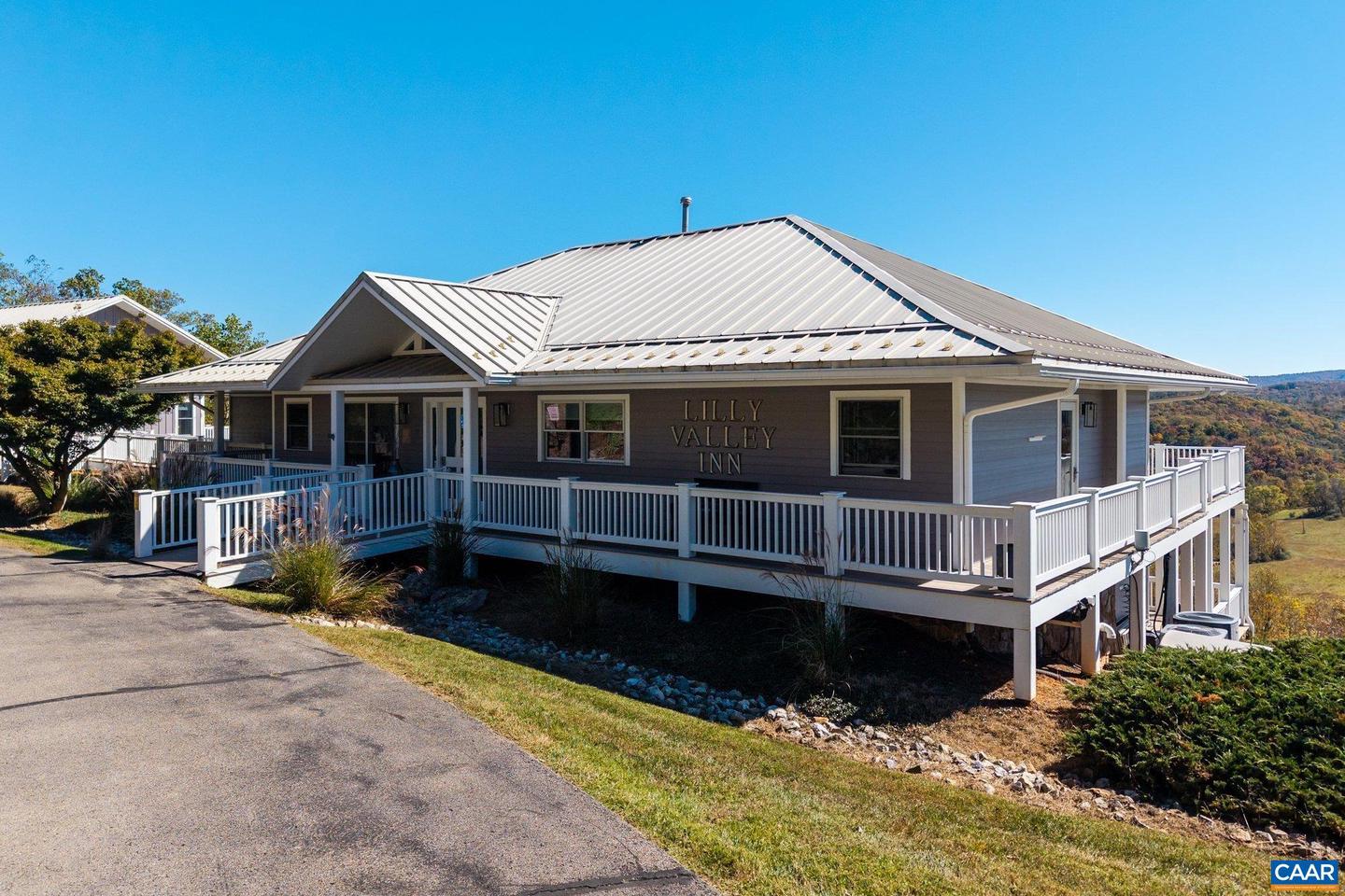 125 RIVER RIDGE DR, PEARISBURG, Virginia 24134, 9 Bedrooms Bedrooms, ,8 BathroomsBathrooms,Residential,For sale,125 RIVER RIDGE DR,670427 MLS # 670427 125 RIVER RIDGE DR, PEARISBURG, Virginia 24134, 9 Bedrooms Bedrooms, ,8 BathroomsBathrooms,Residential,For sale,125 RIVER RIDGE DR,670427 MLS # 670427