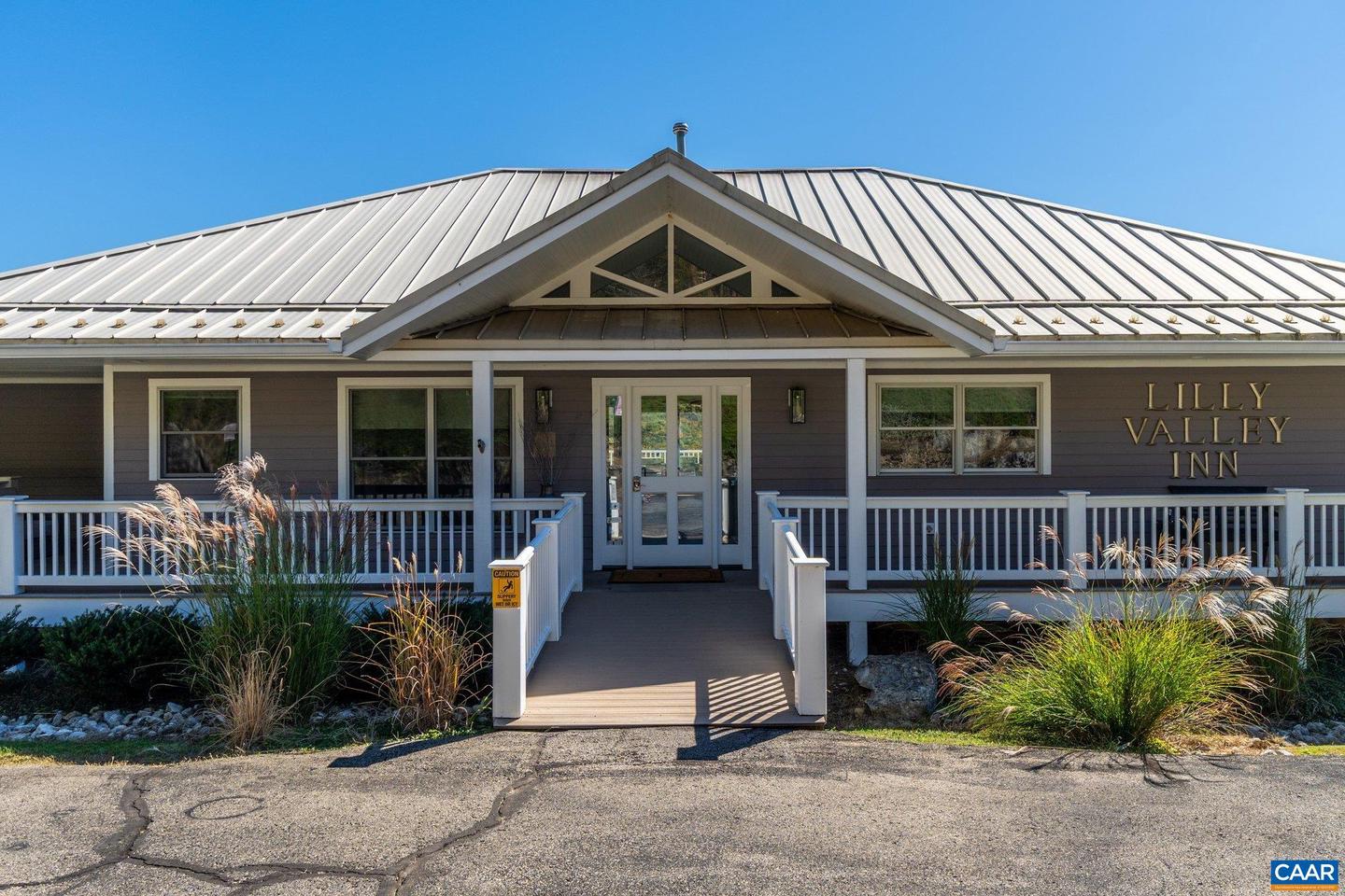 125 RIVER RIDGE DR, PEARISBURG, Virginia 24134, 9 Bedrooms Bedrooms, ,8 BathroomsBathrooms,Residential,For sale,125 RIVER RIDGE DR,670427 MLS # 670427 125 RIVER RIDGE DR, PEARISBURG, Virginia 24134, 9 Bedrooms Bedrooms, ,8 BathroomsBathrooms,Residential,For sale,125 RIVER RIDGE DR,670427 MLS # 670427