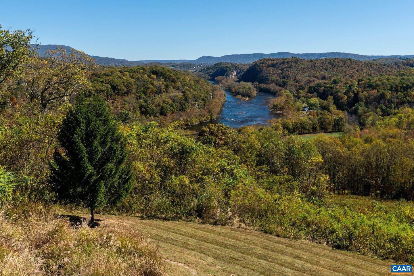 125 RIVER RIDGE DR, PEARISBURG, Virginia 24134, 9 Bedrooms Bedrooms, ,8 BathroomsBathrooms,Residential,For sale,125 RIVER RIDGE DR,670427 MLS # 670427 125 RIVER RIDGE DR, PEARISBURG, Virginia 24134, 9 Bedrooms Bedrooms, ,8 BathroomsBathrooms,Residential,For sale,125 RIVER RIDGE DR,670427 MLS # 670427