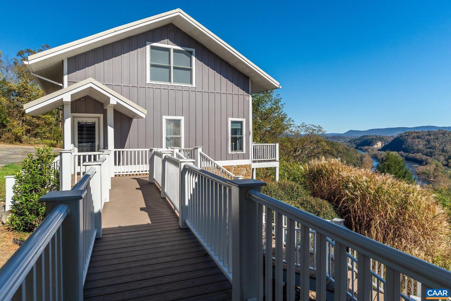 125 RIVER RIDGE DR, PEARISBURG, Virginia 24134, 9 Bedrooms Bedrooms, ,8 BathroomsBathrooms,Residential,For sale,125 RIVER RIDGE DR,670427 MLS # 670427 125 RIVER RIDGE DR, PEARISBURG, Virginia 24134, 9 Bedrooms Bedrooms, ,8 BathroomsBathrooms,Residential,For sale,125 RIVER RIDGE DR,670427 MLS # 670427