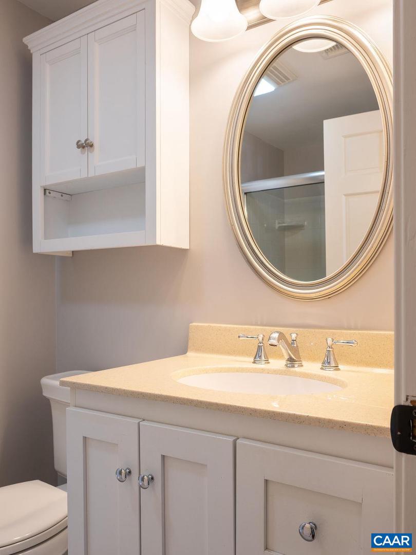 253 EAST JEFFERSON ST, CHARLOTTESVILLE, Virginia 22902, 2 Bedrooms Bedrooms, ,2 BathroomsBathrooms,Residential,For sale,253 EAST JEFFERSON ST,670411 MLS # 670411 253 EAST JEFFERSON ST, CHARLOTTESVILLE, Virginia 22902, 2 Bedrooms Bedrooms, ,2 BathroomsBathrooms,Residential,For sale,253 EAST JEFFERSON ST,670411 MLS # 670411