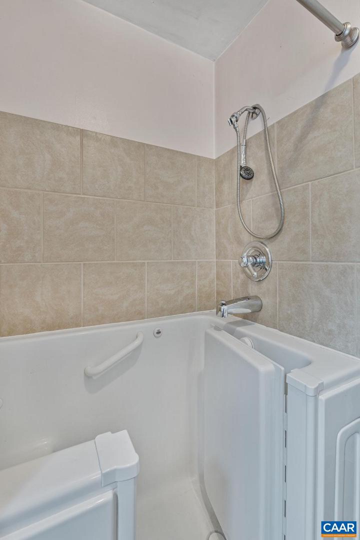 2380 S CONSTITUTION RTE, DILLWYN, Virginia 23936, 2 Bedrooms Bedrooms, ,2 BathroomsBathrooms,Residential,For sale,2380 S CONSTITUTION RTE,670412 MLS # 670412 2380 S CONSTITUTION RTE, DILLWYN, Virginia 23936, 2 Bedrooms Bedrooms, ,2 BathroomsBathrooms,Residential,For sale,2380 S CONSTITUTION RTE,670412 MLS # 670412