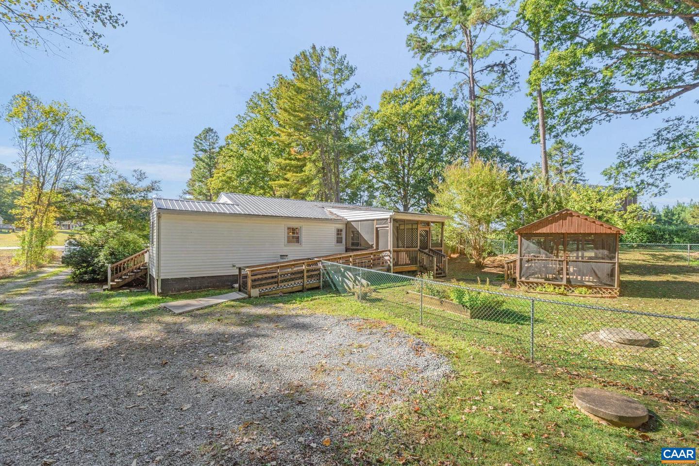 2380 S CONSTITUTION RTE, DILLWYN, Virginia 23936, 2 Bedrooms Bedrooms, ,2 BathroomsBathrooms,Residential,For sale,2380 S CONSTITUTION RTE,670412 MLS # 670412 2380 S CONSTITUTION RTE, DILLWYN, Virginia 23936, 2 Bedrooms Bedrooms, ,2 BathroomsBathrooms,Residential,For sale,2380 S CONSTITUTION RTE,670412 MLS # 670412