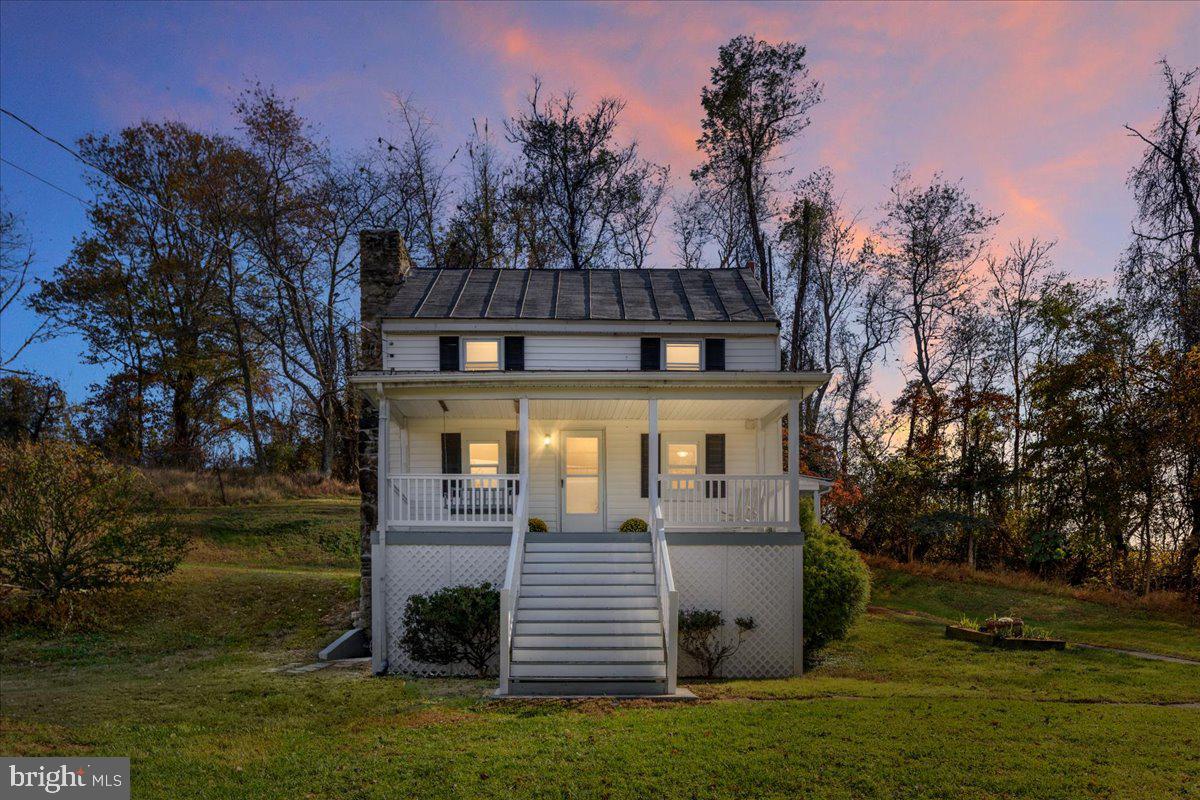 13886 CREST HILL RD, FLINT HILL, Virginia 22627, 3 Bedrooms Bedrooms, ,1 BathroomBathrooms,Residential,For sale,13886 CREST HILL RD,VARP2002356 MLS # VARP2002356 13886 CREST HILL RD, FLINT HILL, Virginia 22627, 3 Bedrooms Bedrooms, ,1 BathroomBathrooms,Residential,For sale,13886 CREST HILL RD,VARP2002356 MLS # VARP2002356