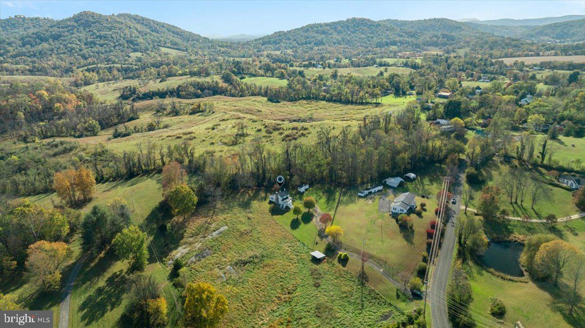 13886 CREST HILL RD, FLINT HILL, Virginia 22627, 3 Bedrooms Bedrooms, ,1 BathroomBathrooms,Residential,For sale,13886 CREST HILL RD,VARP2002356 MLS # VARP2002356 13886 CREST HILL RD, FLINT HILL, Virginia 22627, 3 Bedrooms Bedrooms, ,1 BathroomBathrooms,Residential,For sale,13886 CREST HILL RD,VARP2002356 MLS # VARP2002356