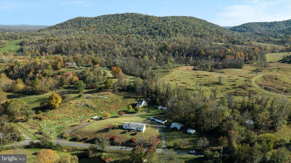 13886 CREST HILL RD, FLINT HILL, Virginia 22627, 3 Bedrooms Bedrooms, ,1 BathroomBathrooms,Residential,For sale,13886 CREST HILL RD,VARP2002356 MLS # VARP2002356 13886 CREST HILL RD, FLINT HILL, Virginia 22627, 3 Bedrooms Bedrooms, ,1 BathroomBathrooms,Residential,For sale,13886 CREST HILL RD,VARP2002356 MLS # VARP2002356