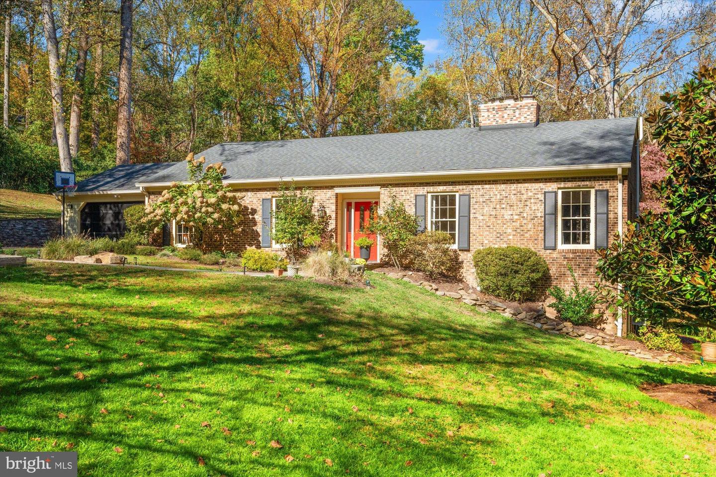 7504 BLAISE TRL, MCLEAN, Virginia 22102, 4 Bedrooms Bedrooms, ,3 BathroomsBathrooms,Residential,For sale,7504 BLAISE TRL,VAFX2276256 MLS # VAFX2276256 7504 BLAISE TRL, MCLEAN, Virginia 22102, 4 Bedrooms Bedrooms, ,3 BathroomsBathrooms,Residential,For sale,7504 BLAISE TRL,VAFX2276256 MLS # VAFX2276256