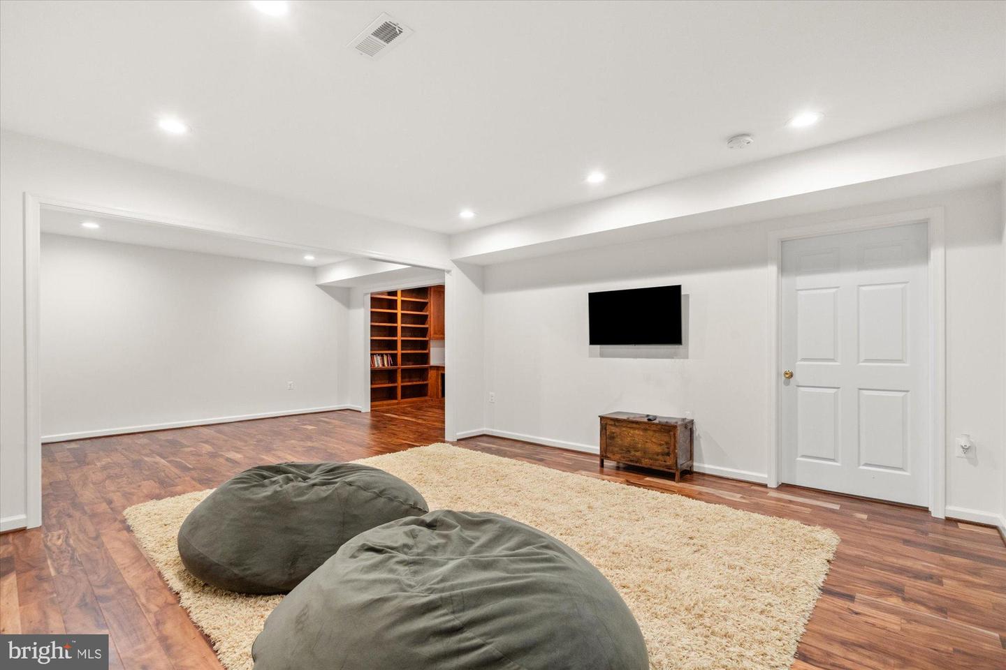 7504 BLAISE TRL, MCLEAN, Virginia 22102, 4 Bedrooms Bedrooms, ,3 BathroomsBathrooms,Residential,For sale,7504 BLAISE TRL,VAFX2276256 MLS # VAFX2276256 7504 BLAISE TRL, MCLEAN, Virginia 22102, 4 Bedrooms Bedrooms, ,3 BathroomsBathrooms,Residential,For sale,7504 BLAISE TRL,VAFX2276256 MLS # VAFX2276256