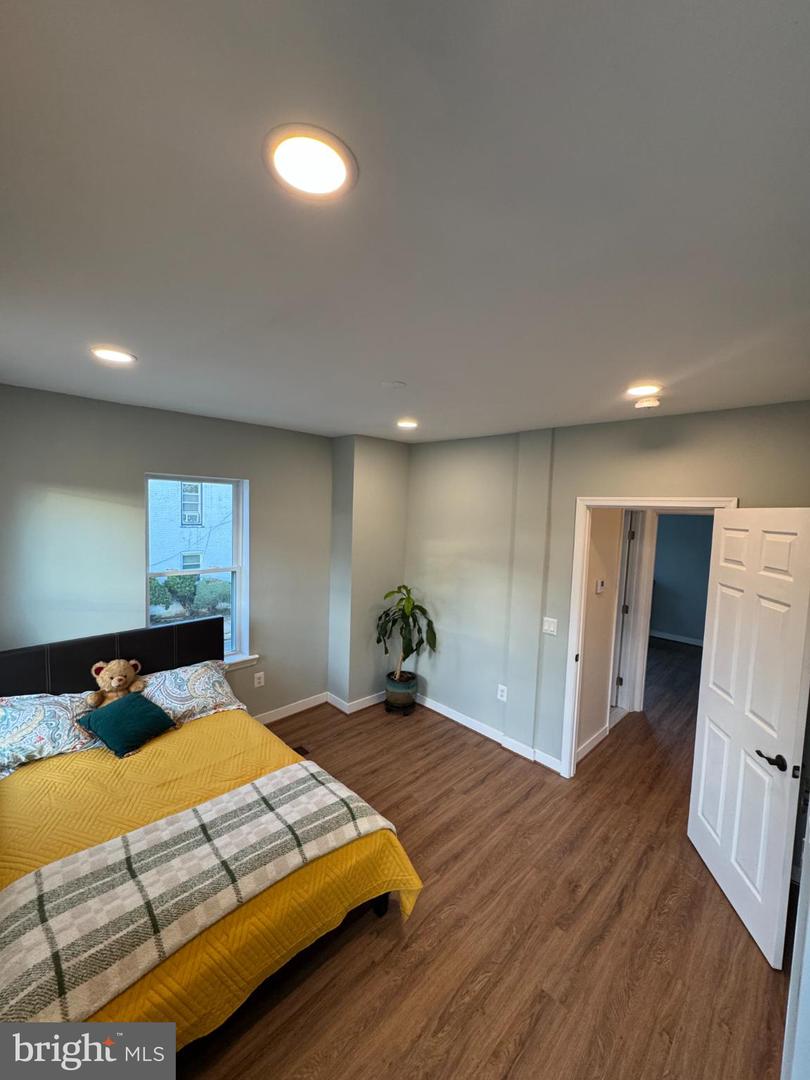 633 18TH ST NE, WASHINGTON, District Of Columbia 20002, 2 Bedrooms Bedrooms, 7 Rooms Rooms,1 BathroomBathrooms,Residential,For sale,633 18TH ST NE,DCDC2229064 MLS # DCDC2229064 633 18TH ST NE, WASHINGTON, District Of Columbia 20002, 2 Bedrooms Bedrooms, 7 Rooms Rooms,1 BathroomBathrooms,Residential,For sale,633 18TH ST NE,DCDC2229064 MLS # DCDC2229064