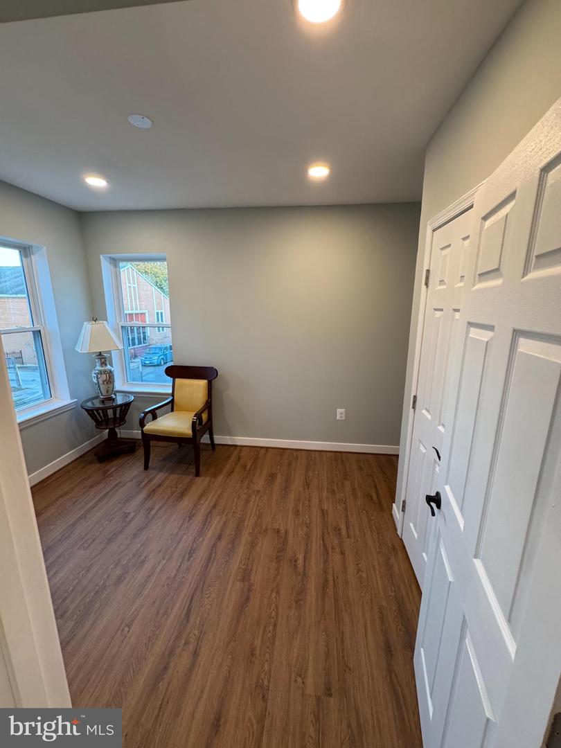 633 18TH ST NE, WASHINGTON, District Of Columbia 20002, 2 Bedrooms Bedrooms, 7 Rooms Rooms,1 BathroomBathrooms,Residential,For sale,633 18TH ST NE,DCDC2229064 MLS # DCDC2229064 633 18TH ST NE, WASHINGTON, District Of Columbia 20002, 2 Bedrooms Bedrooms, 7 Rooms Rooms,1 BathroomBathrooms,Residential,For sale,633 18TH ST NE,DCDC2229064 MLS # DCDC2229064