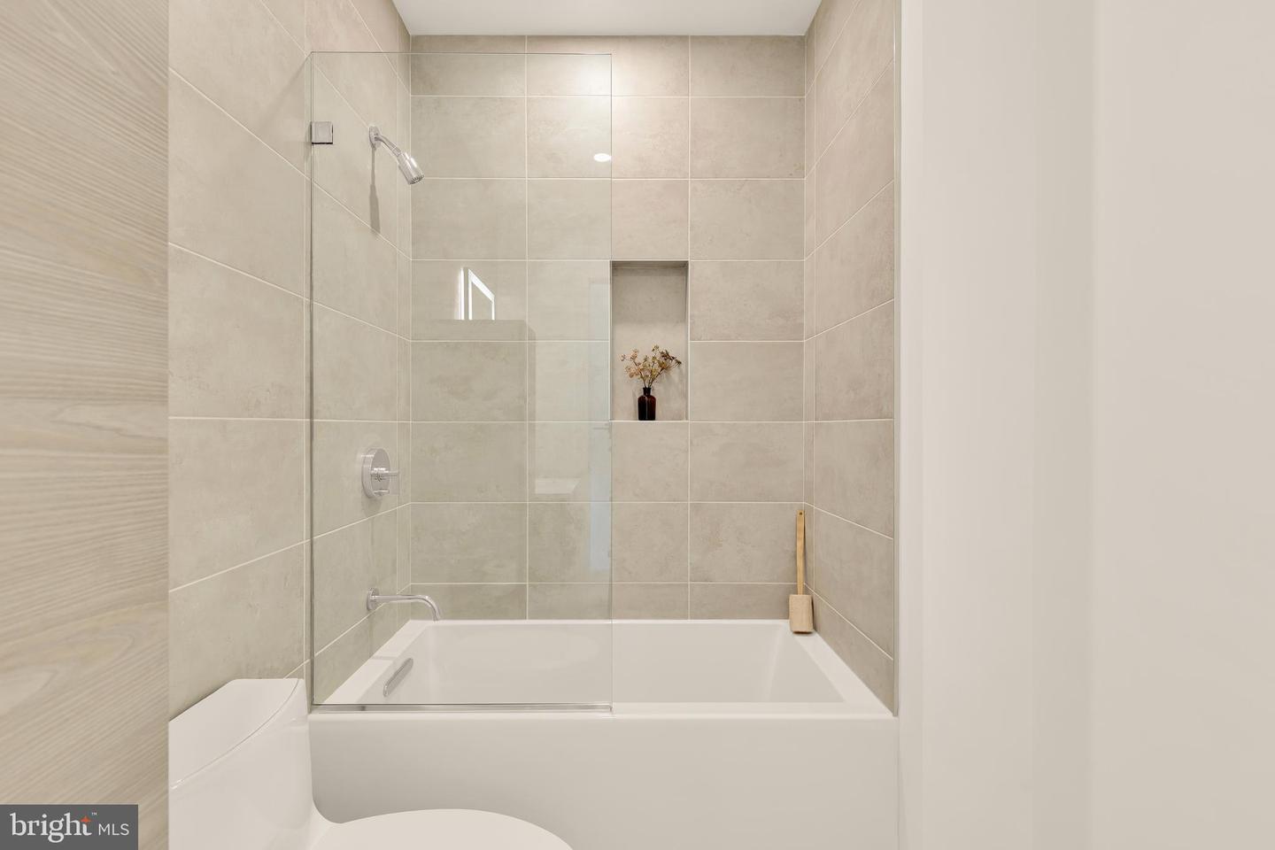 1128 10TH ST NW #101, WASHINGTON, District Of Columbia 20001, 1 Bedroom Bedrooms, ,1 BathroomBathrooms,Residential,For sale,1128 10TH ST NW #101,DCDC2229118 MLS # DCDC2229118 1128 10TH ST NW #101, WASHINGTON, District Of Columbia 20001, 1 Bedroom Bedrooms, ,1 BathroomBathrooms,Residential,For sale,1128 10TH ST NW #101,DCDC2229118 MLS # DCDC2229118