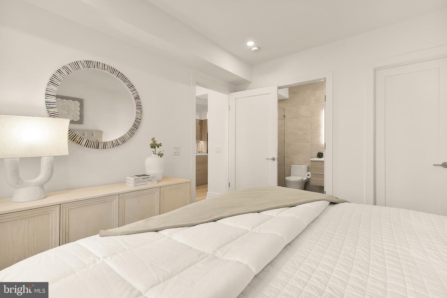 1128 10TH ST NW #202, WASHINGTON, District Of Columbia 20001, 2 Bedrooms Bedrooms, ,2 BathroomsBathrooms,Residential,For sale,1128 10TH ST NW #202,DCDC2229122 MLS # DCDC2229122 1128 10TH ST NW #202, WASHINGTON, District Of Columbia 20001, 2 Bedrooms Bedrooms, ,2 BathroomsBathrooms,Residential,For sale,1128 10TH ST NW #202,DCDC2229122 MLS # DCDC2229122