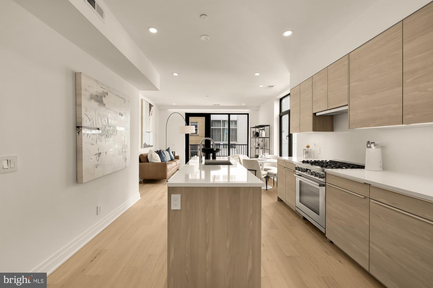 1128 10TH ST NW #202, WASHINGTON, District Of Columbia 20001, 2 Bedrooms Bedrooms, ,2 BathroomsBathrooms,Residential,For sale,1128 10TH ST NW #202,DCDC2229122 MLS # DCDC2229122 1128 10TH ST NW #202, WASHINGTON, District Of Columbia 20001, 2 Bedrooms Bedrooms, ,2 BathroomsBathrooms,Residential,For sale,1128 10TH ST NW #202,DCDC2229122 MLS # DCDC2229122