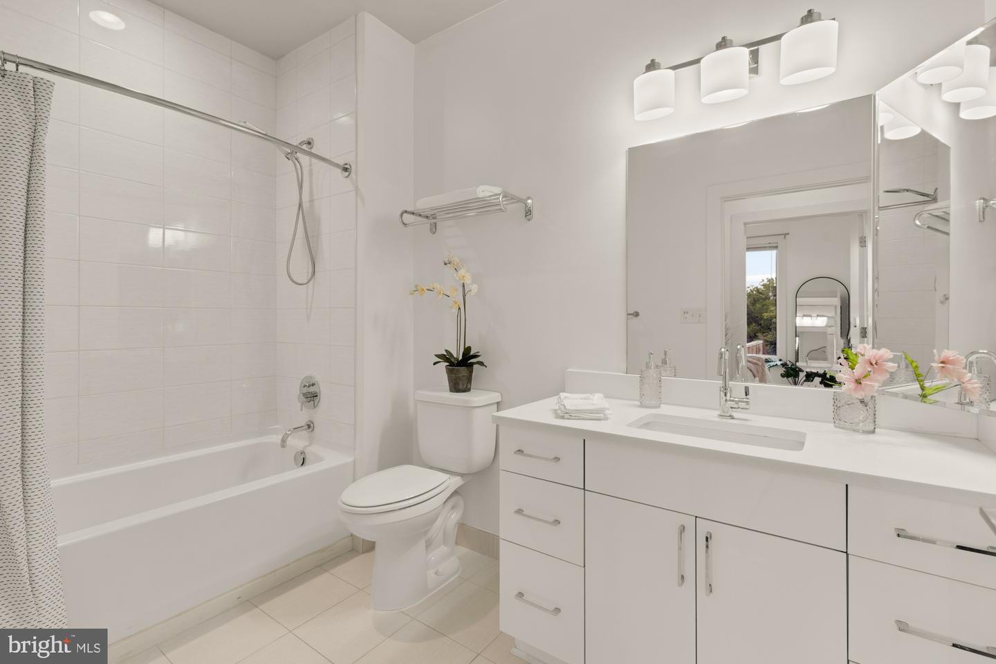1500 PENNSYLVANIA AVE SE #305, WASHINGTON, District Of Columbia 20003, 1 Bedroom Bedrooms, ,1 BathroomBathrooms,Residential,For sale,1500 PENNSYLVANIA AVE SE #305,DCDC2229130 MLS # DCDC2229130 1500 PENNSYLVANIA AVE SE #305, WASHINGTON, District Of Columbia 20003, 1 Bedroom Bedrooms, ,1 BathroomBathrooms,Residential,For sale,1500 PENNSYLVANIA AVE SE #305,DCDC2229130 MLS # DCDC2229130