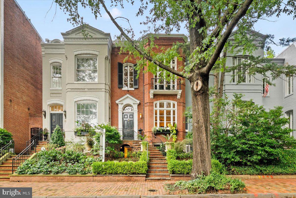 2815 Q ST NW, WASHINGTON, District Of Columbia 20007, 3 Bedrooms Bedrooms, ,3 BathroomsBathrooms,Residential,For sale,2815 Q ST NW,DCDC2229142 MLS # DCDC2229142 2815 Q ST NW, WASHINGTON, District Of Columbia 20007, 3 Bedrooms Bedrooms, ,3 BathroomsBathrooms,Residential,For sale,2815 Q ST NW,DCDC2229142 MLS # DCDC2229142