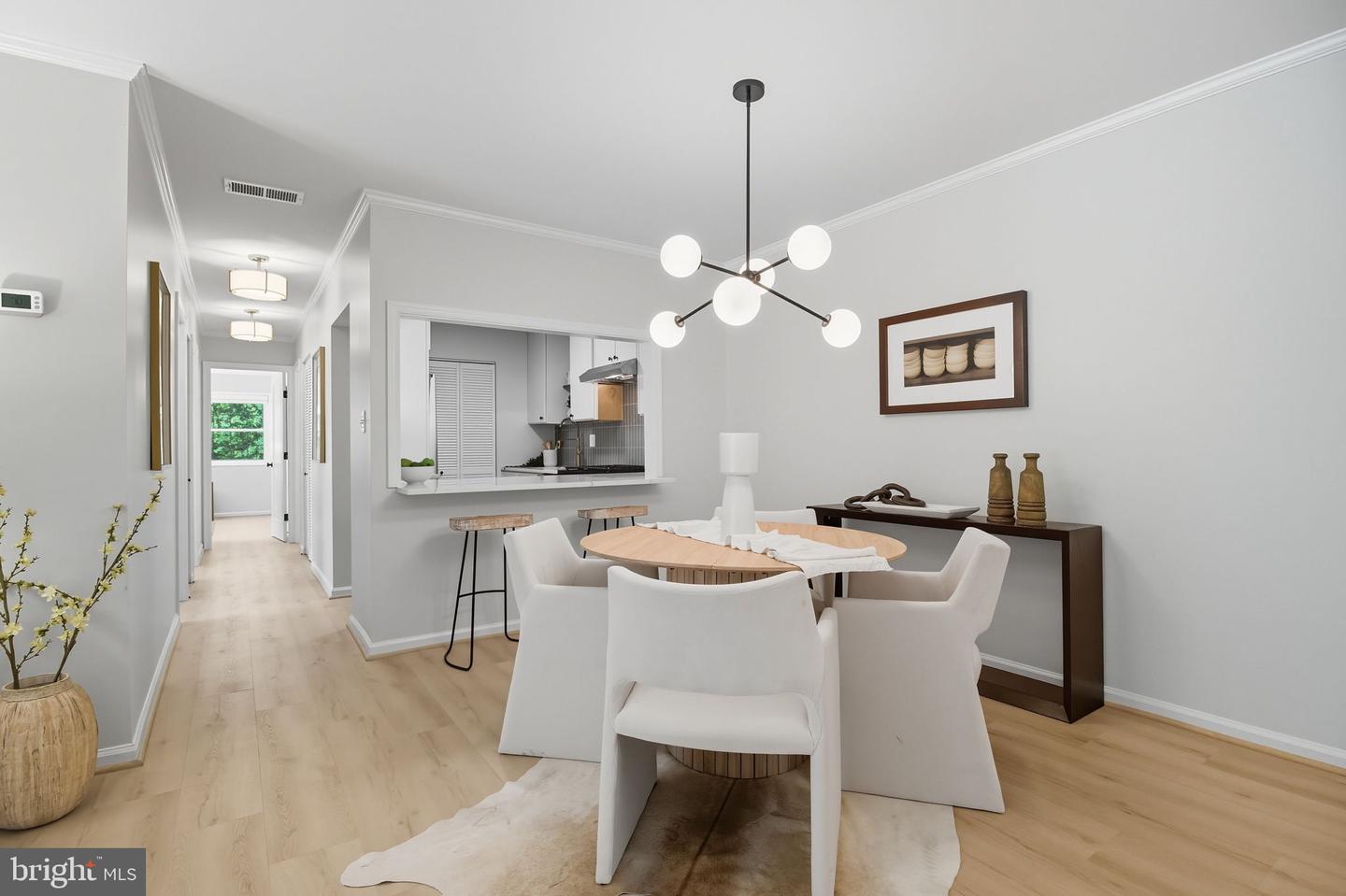 5811 COVE LANDING RD #301, BURKE, Virginia 22015, 3 Bedrooms Bedrooms, ,2 BathroomsBathrooms,Residential,For sale,5811 COVE LANDING RD #301,VAFX2276330 MLS # VAFX2276330 5811 COVE LANDING RD #301, BURKE, Virginia 22015, 3 Bedrooms Bedrooms, ,2 BathroomsBathrooms,Residential,For sale,5811 COVE LANDING RD #301,VAFX2276330 MLS # VAFX2276330