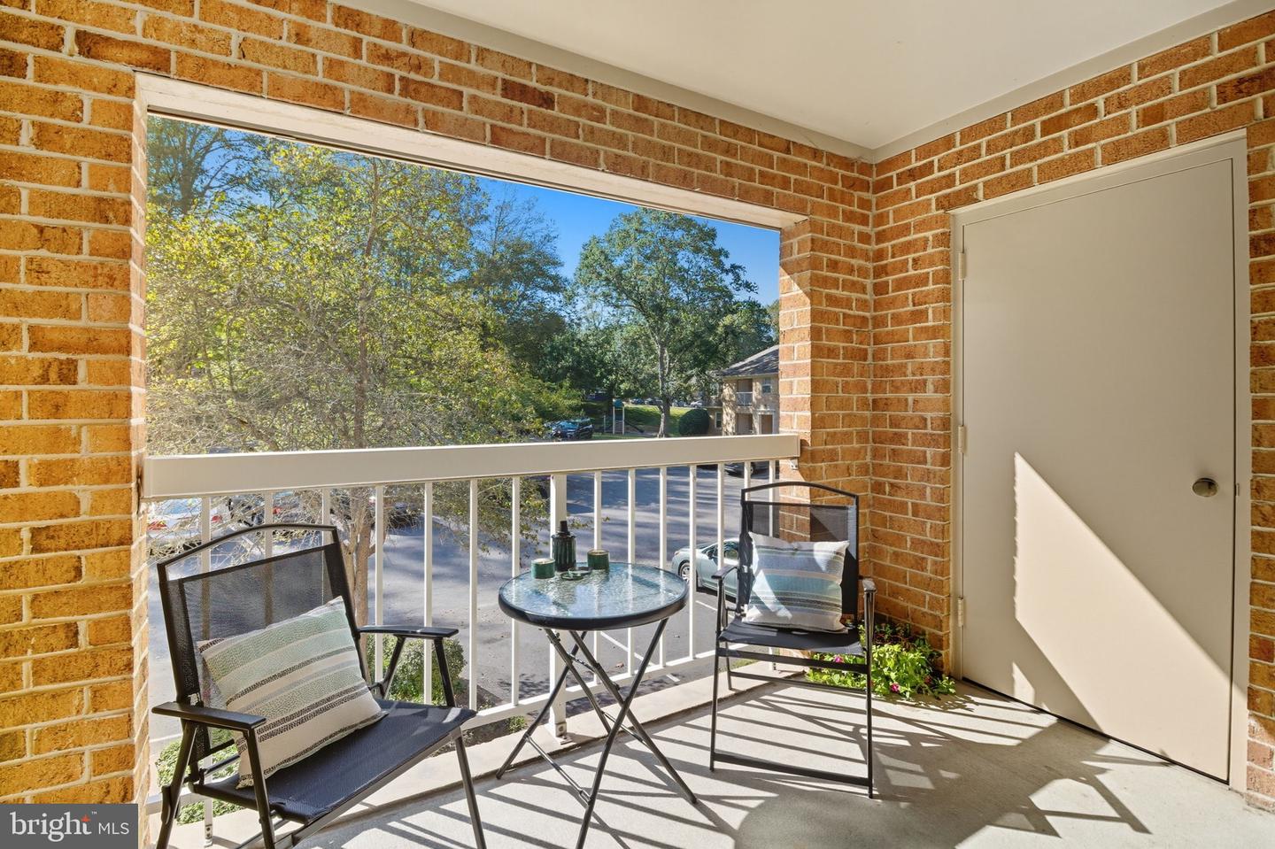 5811 COVE LANDING RD #301, BURKE, Virginia 22015, 3 Bedrooms Bedrooms, ,2 BathroomsBathrooms,Residential,For sale,5811 COVE LANDING RD #301,VAFX2276330 MLS # VAFX2276330 5811 COVE LANDING RD #301, BURKE, Virginia 22015, 3 Bedrooms Bedrooms, ,2 BathroomsBathrooms,Residential,For sale,5811 COVE LANDING RD #301,VAFX2276330 MLS # VAFX2276330
