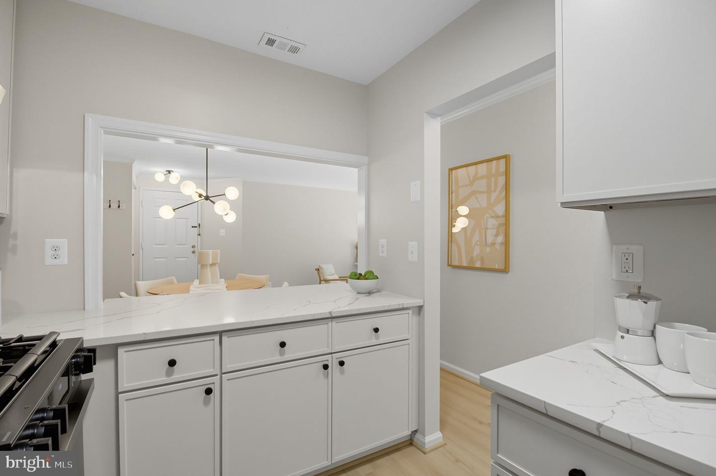 5811 COVE LANDING RD #301, BURKE, Virginia 22015, 3 Bedrooms Bedrooms, ,2 BathroomsBathrooms,Residential,For sale,5811 COVE LANDING RD #301,VAFX2276330 MLS # VAFX2276330 5811 COVE LANDING RD #301, BURKE, Virginia 22015, 3 Bedrooms Bedrooms, ,2 BathroomsBathrooms,Residential,For sale,5811 COVE LANDING RD #301,VAFX2276330 MLS # VAFX2276330