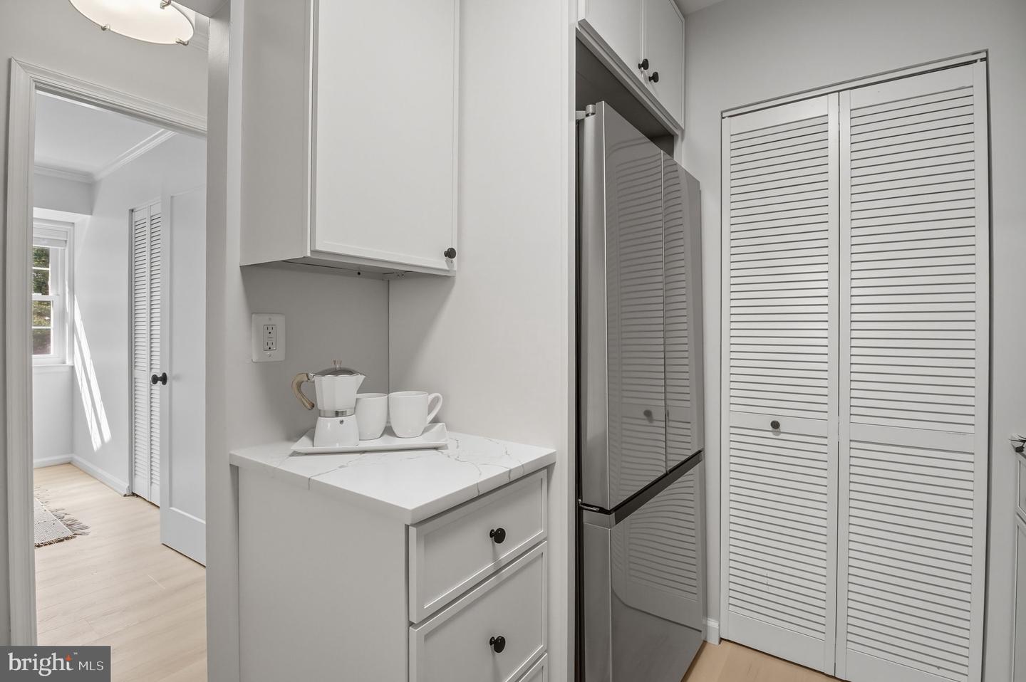 5811 COVE LANDING RD #301, BURKE, Virginia 22015, 3 Bedrooms Bedrooms, ,2 BathroomsBathrooms,Residential,For sale,5811 COVE LANDING RD #301,VAFX2276330 MLS # VAFX2276330 5811 COVE LANDING RD #301, BURKE, Virginia 22015, 3 Bedrooms Bedrooms, ,2 BathroomsBathrooms,Residential,For sale,5811 COVE LANDING RD #301,VAFX2276330 MLS # VAFX2276330