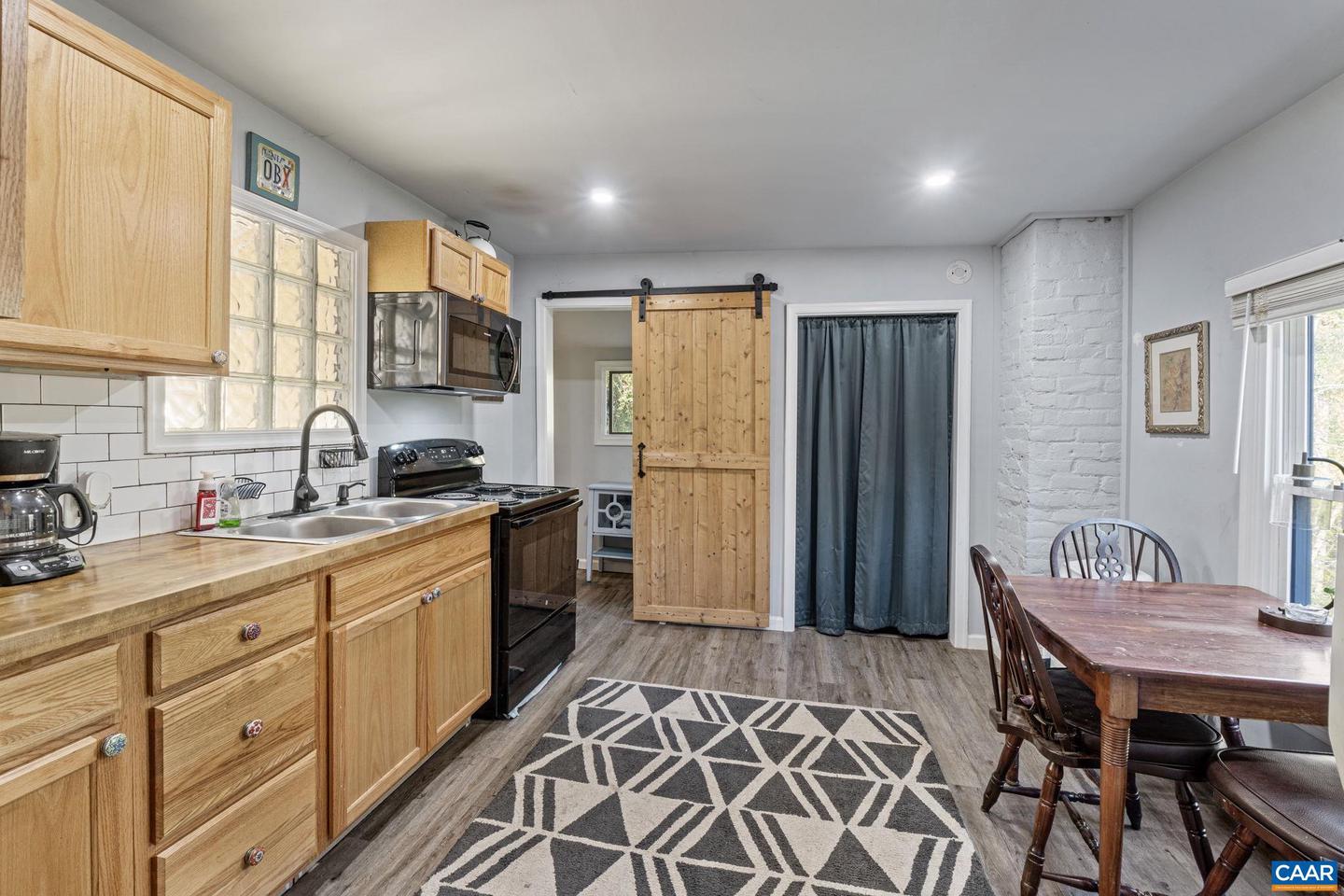 5515 GORDONSVILLE RD, KESWICK, Virginia 22947, 3 Bedrooms Bedrooms, ,2 BathroomsBathrooms,Residential,For sale,5515 GORDONSVILLE RD,670437 MLS # 670437