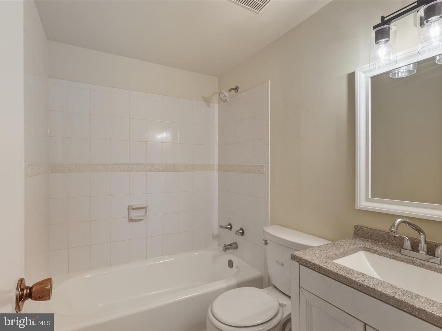 9816 PEBBLE WEIGH CT, BURKE, Virginia 22015, 4 Bedrooms Bedrooms, 11 Rooms Rooms,3 BathroomsBathrooms,Residential,For sale,9816 PEBBLE WEIGH CT,VAFX2262668 MLS # VAFX2262668 9816 PEBBLE WEIGH CT, BURKE, Virginia 22015, 4 Bedrooms Bedrooms, 11 Rooms Rooms,3 BathroomsBathrooms,Residential,For sale,9816 PEBBLE WEIGH CT,VAFX2262668 MLS # VAFX2262668
