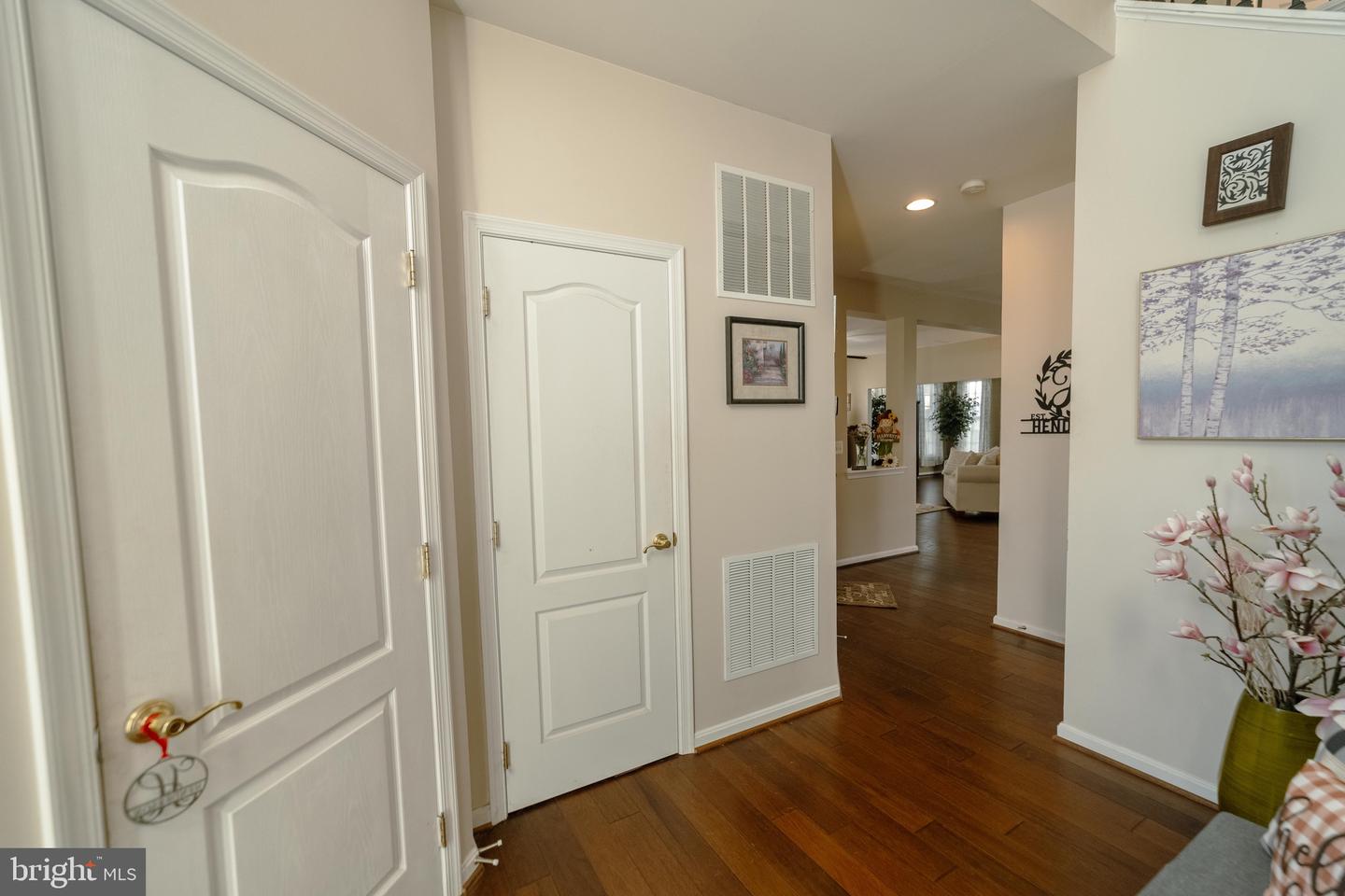 8381 MINERAL SPRINGS DR, MANASSAS, Virginia 20112, 5 Bedrooms Bedrooms, ,3 BathroomsBathrooms,Residential,For sale,8381 MINERAL SPRINGS DR,VAPW2102996 MLS # VAPW2102996 8381 MINERAL SPRINGS DR, MANASSAS, Virginia 20112, 5 Bedrooms Bedrooms, ,3 BathroomsBathrooms,Residential,For sale,8381 MINERAL SPRINGS DR,VAPW2102996 MLS # VAPW2102996