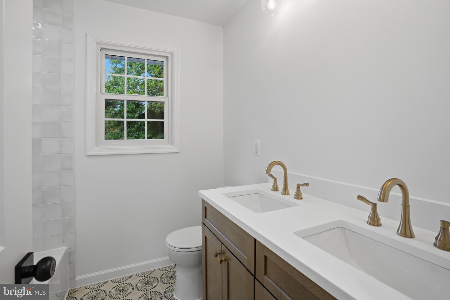 3409 STERLING AVE, ALEXANDRIA, Virginia 22304, 5 Bedrooms Bedrooms, ,4 BathroomsBathrooms,Residential,For sale,3409 STERLING AVE,VAAX2049342 MLS # VAAX2049342 3409 STERLING AVE, ALEXANDRIA, Virginia 22304, 5 Bedrooms Bedrooms, ,4 BathroomsBathrooms,Residential,For sale,3409 STERLING AVE,VAAX2049342 MLS # VAAX2049342