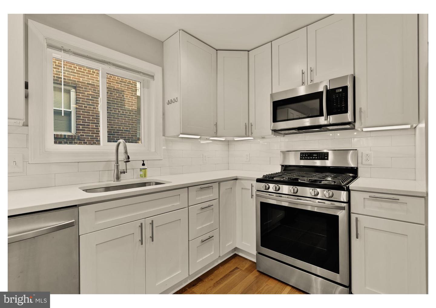 1885 ALABAMA AVE SE, WASHINGTON, District Of Columbia 20020, 3 Bedrooms Bedrooms, ,3 BathroomsBathrooms,Residential,For sale,1885 ALABAMA AVE SE,DCDC2226360 MLS # DCDC2226360 1885 ALABAMA AVE SE, WASHINGTON, District Of Columbia 20020, 3 Bedrooms Bedrooms, ,3 BathroomsBathrooms,Residential,For sale,1885 ALABAMA AVE SE,DCDC2226360 MLS # DCDC2226360