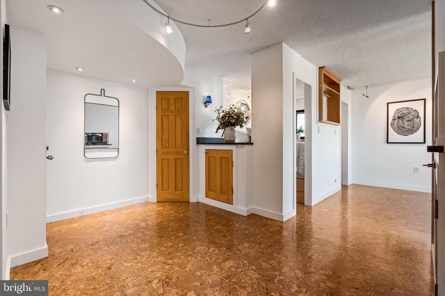1816 NEW HAMPSHIRE AVE NW #1009, WASHINGTON, District Of Columbia 20009, 1 Bedroom Bedrooms, ,1 BathroomBathrooms,Residential,For sale,1816 NEW HAMPSHIRE AVE NW #1009,DCDC2226464 MLS # DCDC2226464 1816 NEW HAMPSHIRE AVE NW #1009, WASHINGTON, District Of Columbia 20009, 1 Bedroom Bedrooms, ,1 BathroomBathrooms,Residential,For sale,1816 NEW HAMPSHIRE AVE NW #1009,DCDC2226464 MLS # DCDC2226464