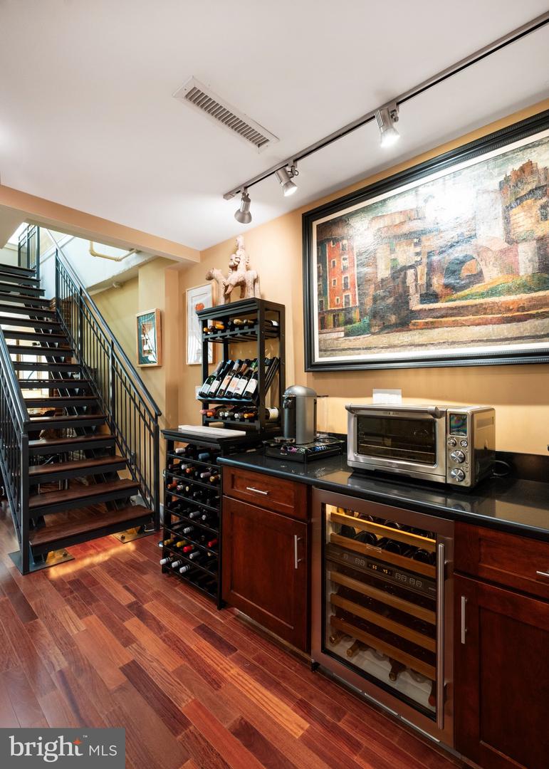 1600 CLARENDON BLVD #W407, ARLINGTON, Virginia 22209, 1 Bedroom Bedrooms, ,2 BathroomsBathrooms,Residential,For sale,1600 CLARENDON BLVD #W407,VAAR2064990 MLS # VAAR2064990 1600 CLARENDON BLVD #W407, ARLINGTON, Virginia 22209, 1 Bedroom Bedrooms, ,2 BathroomsBathrooms,Residential,For sale,1600 CLARENDON BLVD #W407,VAAR2064990 MLS # VAAR2064990