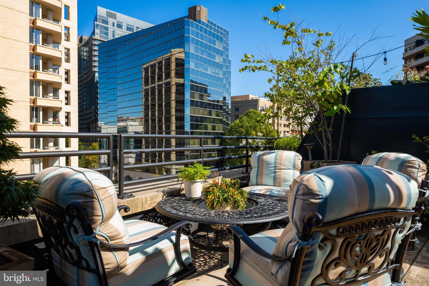 1600 CLARENDON BLVD #W407, ARLINGTON, Virginia 22209, 1 Bedroom Bedrooms, ,2 BathroomsBathrooms,Residential,For sale,1600 CLARENDON BLVD #W407,VAAR2064990 MLS # VAAR2064990 1600 CLARENDON BLVD #W407, ARLINGTON, Virginia 22209, 1 Bedroom Bedrooms, ,2 BathroomsBathrooms,Residential,For sale,1600 CLARENDON BLVD #W407,VAAR2064990 MLS # VAAR2064990