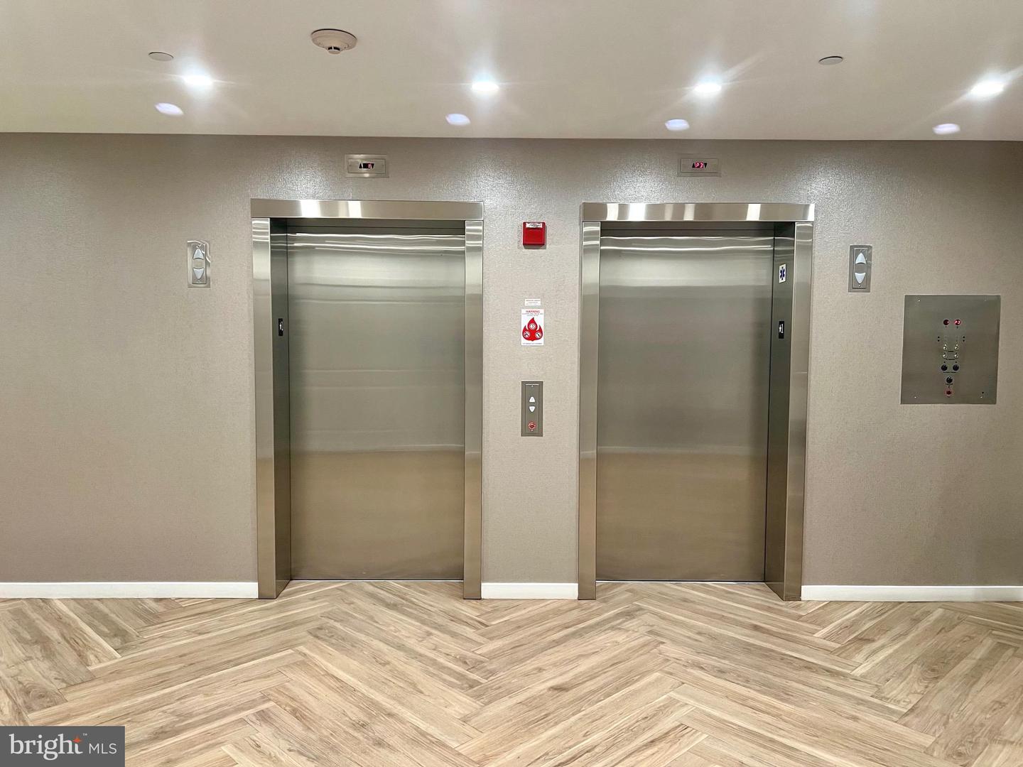 1600 CLARENDON BLVD #W407, ARLINGTON, Virginia 22209, 1 Bedroom Bedrooms, ,2 BathroomsBathrooms,Residential,For sale,1600 CLARENDON BLVD #W407,VAAR2064990 MLS # VAAR2064990 1600 CLARENDON BLVD #W407, ARLINGTON, Virginia 22209, 1 Bedroom Bedrooms, ,2 BathroomsBathrooms,Residential,For sale,1600 CLARENDON BLVD #W407,VAAR2064990 MLS # VAAR2064990