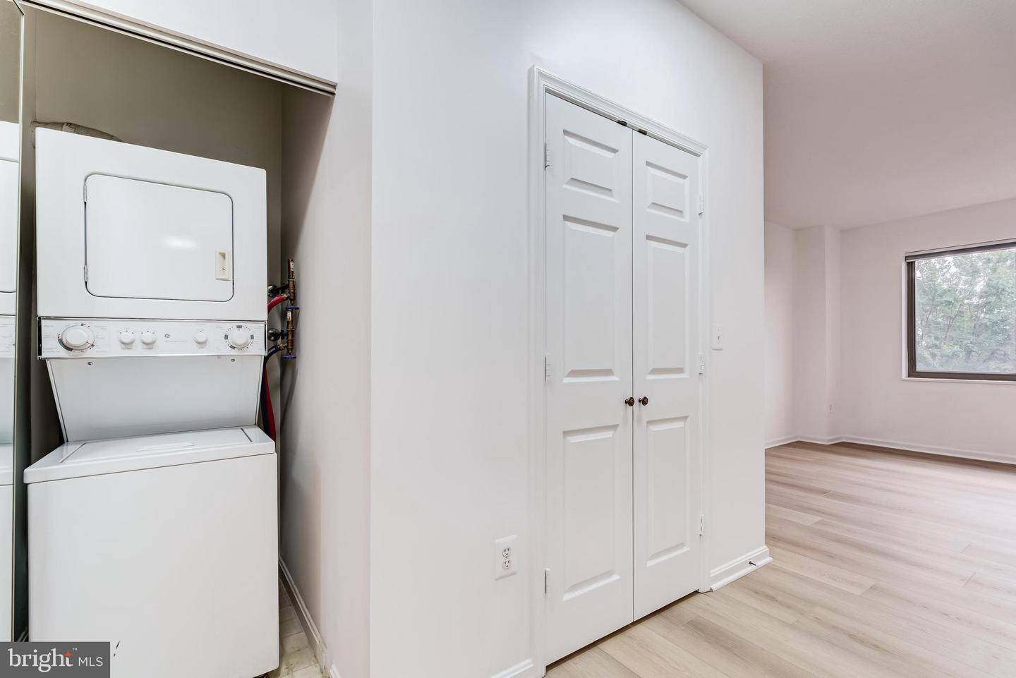 19355 CYPRESS RIDGE TER #114, LEESBURG, Virginia 20176, 2 Bedrooms Bedrooms, ,2 BathroomsBathrooms,Residential,For sale,19355 CYPRESS RIDGE TER #114,VALO2109516 MLS # VALO2109516 19355 CYPRESS RIDGE TER #114, LEESBURG, Virginia 20176, 2 Bedrooms Bedrooms, ,2 BathroomsBathrooms,Residential,For sale,19355 CYPRESS RIDGE TER #114,VALO2109516 MLS # VALO2109516