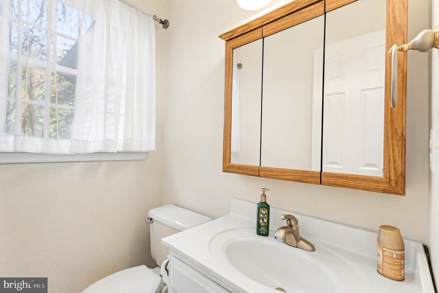 5503 TEAK CT, ALEXANDRIA, Virginia 22309, 4 Bedrooms Bedrooms, ,3 BathroomsBathrooms,Residential,For sale,5503 TEAK CT,VAFX2275536 MLS # VAFX2275536 5503 TEAK CT, ALEXANDRIA, Virginia 22309, 4 Bedrooms Bedrooms, ,3 BathroomsBathrooms,Residential,For sale,5503 TEAK CT,VAFX2275536 MLS # VAFX2275536