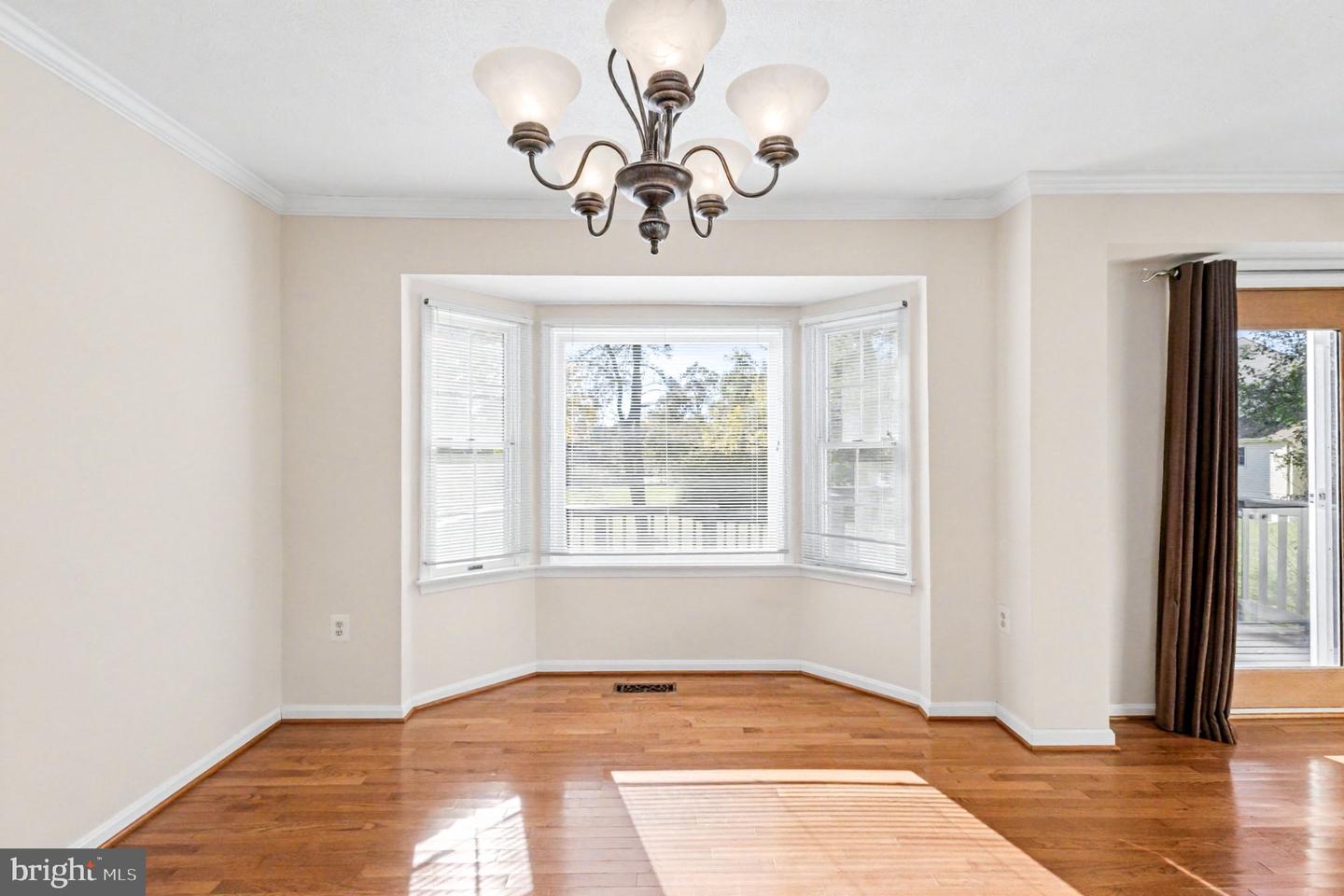 5503 TEAK CT, ALEXANDRIA, Virginia 22309, 4 Bedrooms Bedrooms, ,3 BathroomsBathrooms,Residential,For sale,5503 TEAK CT,VAFX2275536 MLS # VAFX2275536 5503 TEAK CT, ALEXANDRIA, Virginia 22309, 4 Bedrooms Bedrooms, ,3 BathroomsBathrooms,Residential,For sale,5503 TEAK CT,VAFX2275536 MLS # VAFX2275536