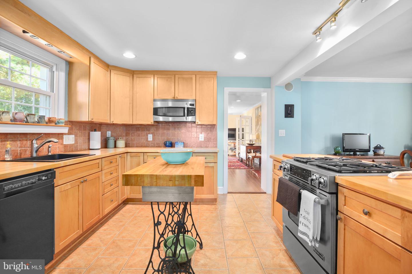 506 HAWKE ST, FREDERICKSBURG, Virginia 22401, 4 Bedrooms Bedrooms, ,2 BathroomsBathrooms,Residential,For sale,506 HAWKE ST,VAFB2009166 MLS # VAFB2009166 506 HAWKE ST, FREDERICKSBURG, Virginia 22401, 4 Bedrooms Bedrooms, ,2 BathroomsBathrooms,Residential,For sale,506 HAWKE ST,VAFB2009166 MLS # VAFB2009166