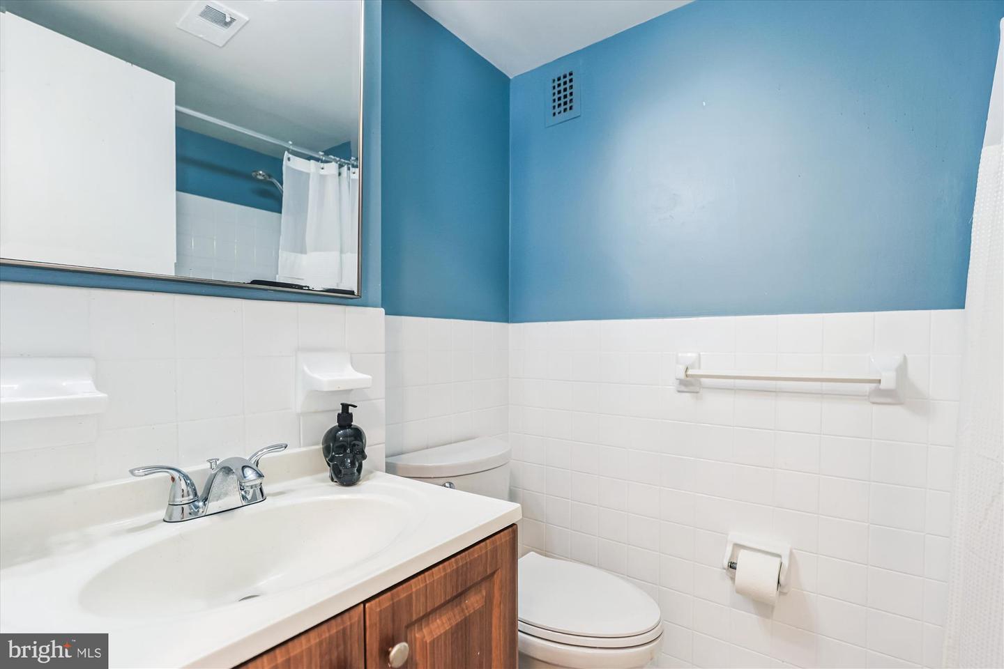 5340 HOLMES RUN PKWY #1119, ALEXANDRIA, Virginia 22304, 1 Bedroom Bedrooms, ,1 BathroomBathrooms,Residential,For sale,5340 HOLMES RUN PKWY #1119,VAAX2051020 MLS # VAAX2051020 5340 HOLMES RUN PKWY #1119, ALEXANDRIA, Virginia 22304, 1 Bedroom Bedrooms, ,1 BathroomBathrooms,Residential,For sale,5340 HOLMES RUN PKWY #1119,VAAX2051020 MLS # VAAX2051020